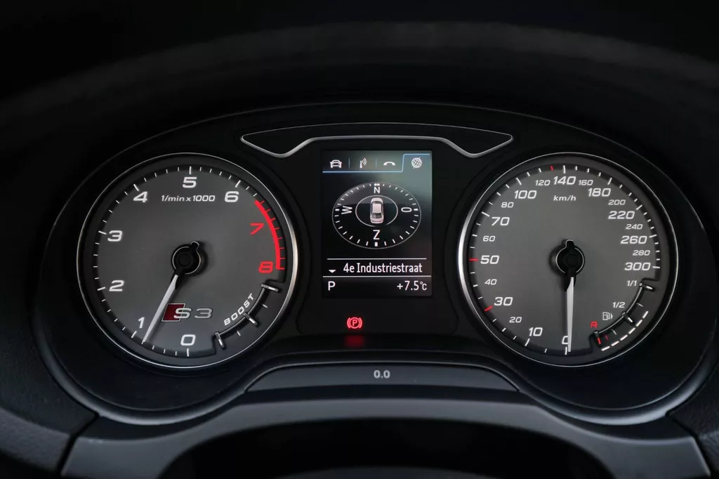 
								Audi S3 Limousine 2.0 TFSI S3 quattro Pro Line Plus Alarm Klasse 3|Pano|Acc|Keyless|Lane-Assist|Camera|Navi| vol									