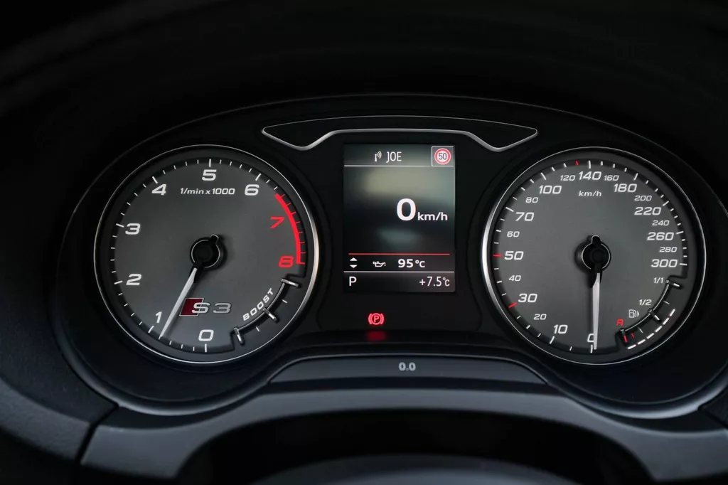 
								Audi S3 Limousine 2.0 TFSI S3 quattro Pro Line Plus Alarm Klasse 3|Pano|Acc|Keyless|Lane-Assist|Camera|Navi| vol									