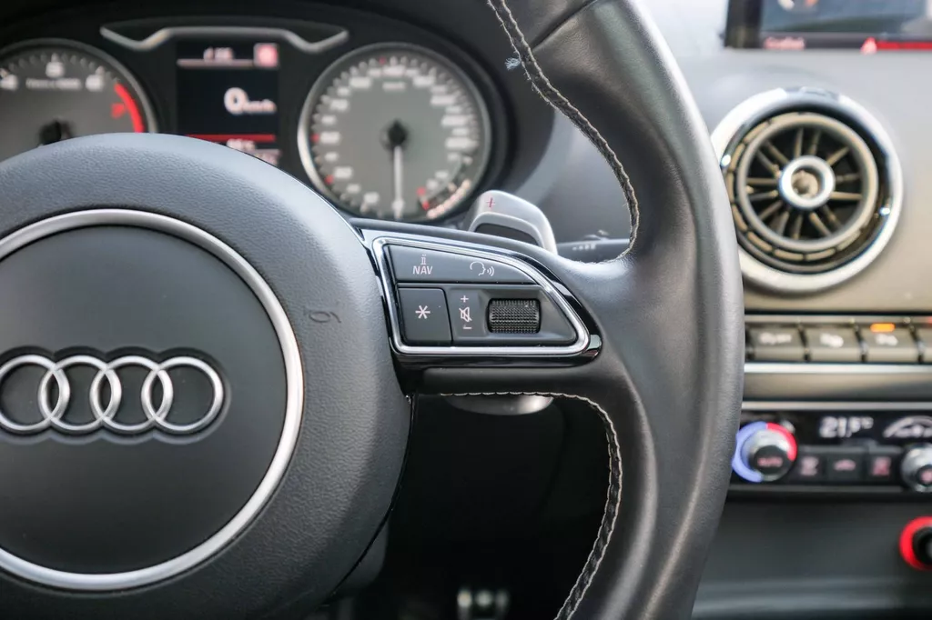 
								Audi S3 Limousine 2.0 TFSI S3 quattro Pro Line Plus Alarm Klasse 3|Pano|Acc|Keyless|Lane-Assist|Camera|Navi| vol									