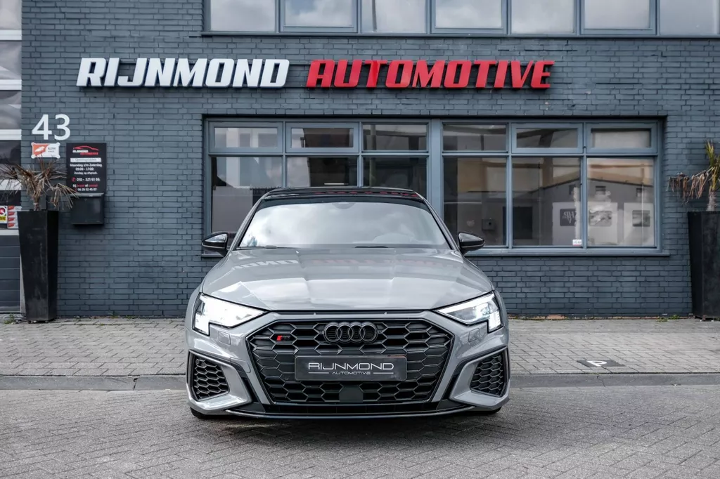 
Audi s3 Sportback 2.0 TFSI S3 quattro |Head-Up|Pano|Acc|Camera|Alarm| vol									