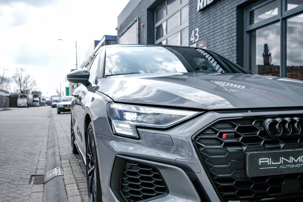 
Audi s3 Sportback 2.0 TFSI S3 quattro |Head-Up|Pano|Acc|Camera|Alarm| vol									