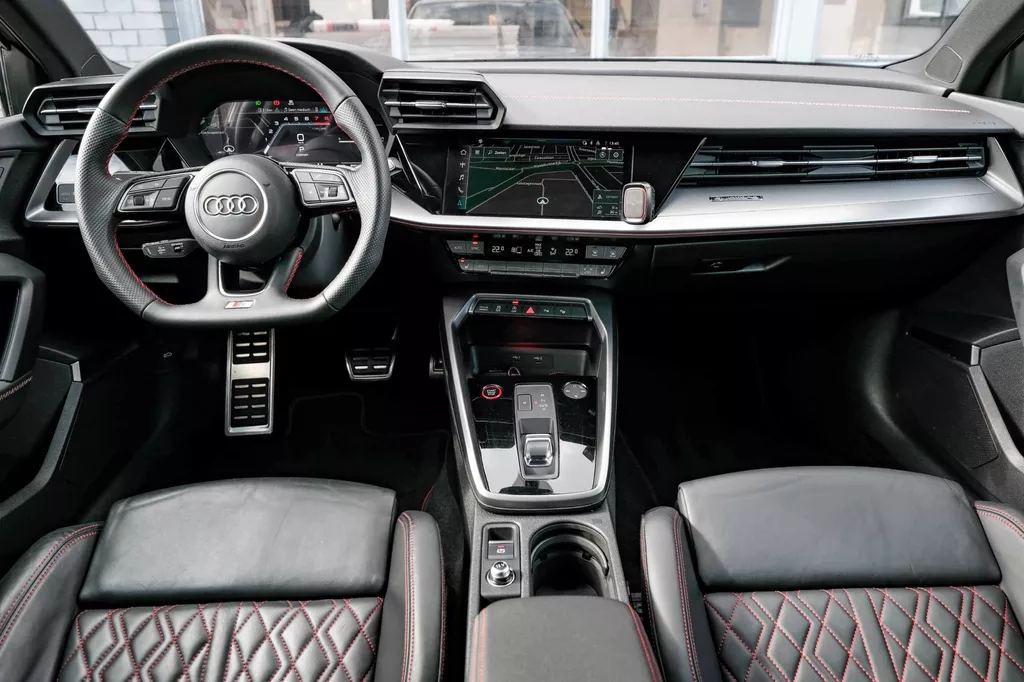 
Audi s3 Sportback 2.0 TFSI S3 quattro |Head-Up|Pano|Acc|Camera|Alarm| vol									