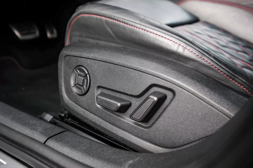 
Audi s3 Sportback 2.0 TFSI S3 quattro |Head-Up|Pano|Acc|Camera|Alarm| vol									