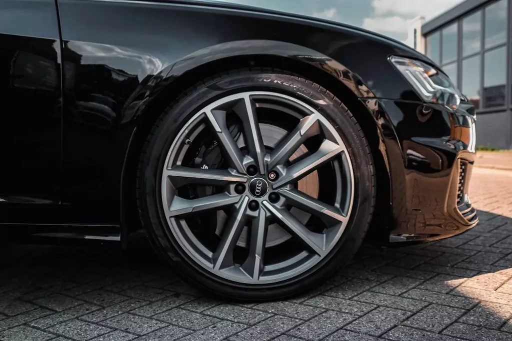 
								Audi S6 Avant TDI Quattro Pano I B&O I Virtual Dash I HUD vol									