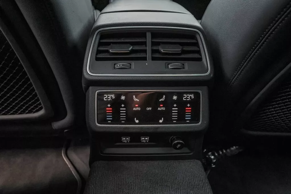 
								Audi S6 Avant TDI Quattro Pano I B&O I Virtual Dash I HUD vol									