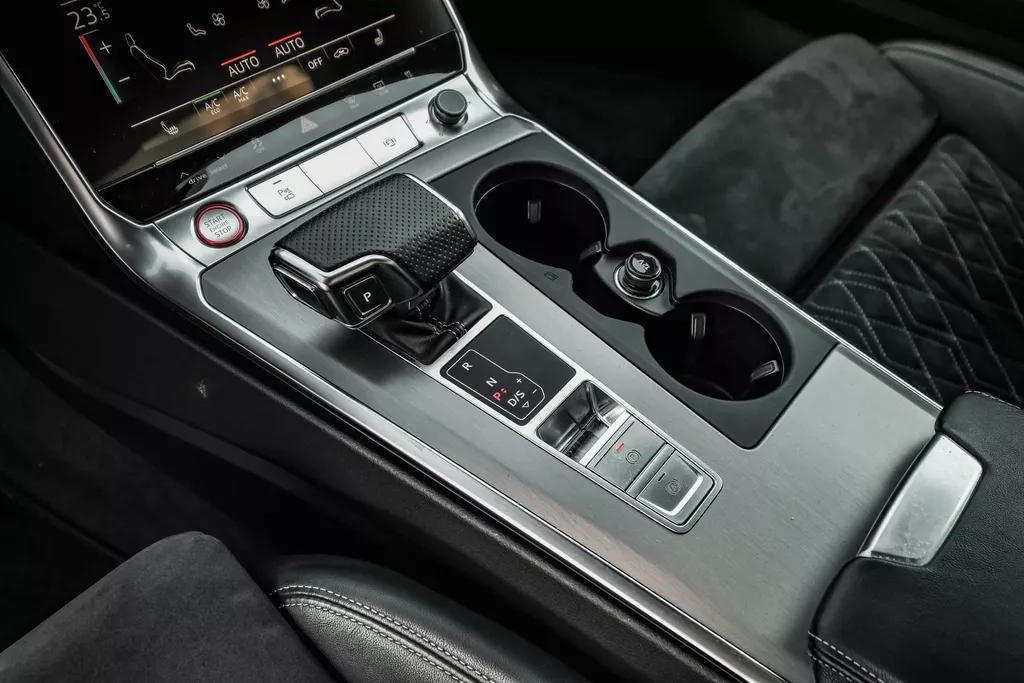 
								Audi S6 Avant TDI Quattro Pano I B&O I Virtual Dash I HUD vol									