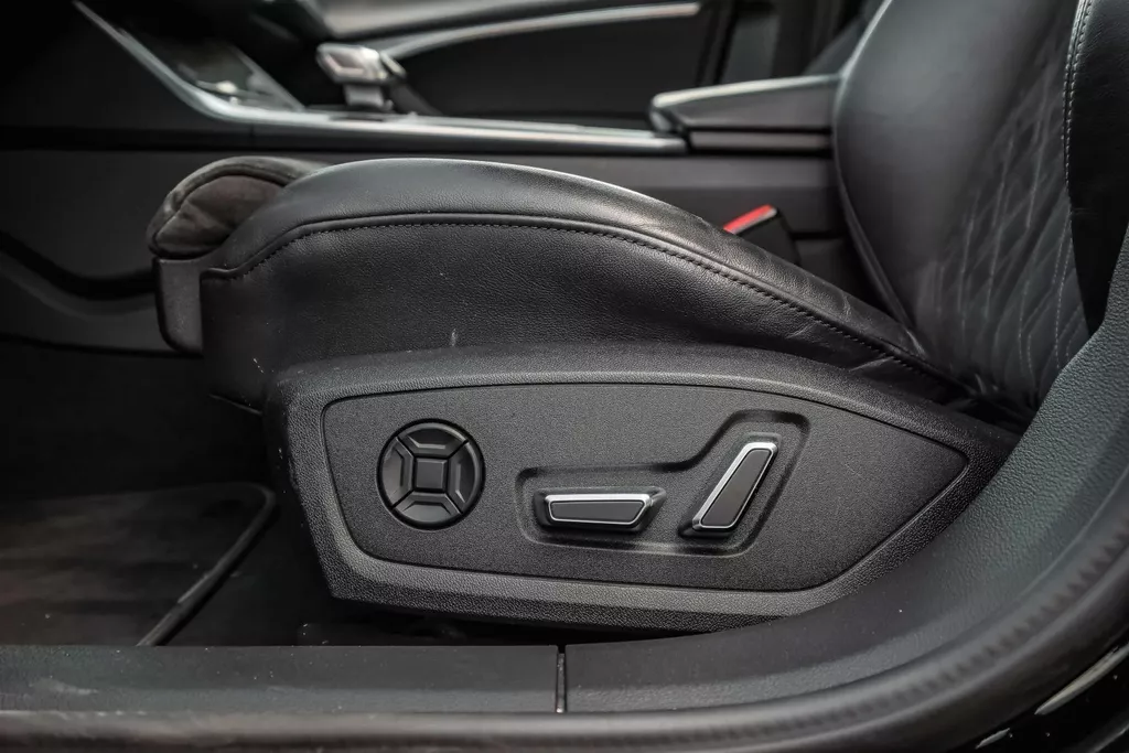 
								Audi S6 Avant TDI Quattro Pano I B&O I Virtual Dash I HUD vol									