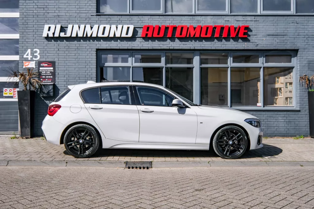 
BMW 1-serie 118i M-Pakket|Led|Cruise Control|Navi|Nederlandse Auto| vol									