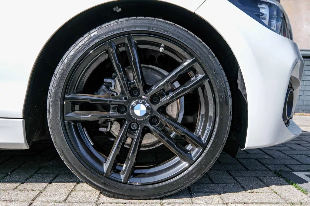 
BMW 1-serie 118i M-Pakket|Led|Cruise Control|Navi|Nederlandse Auto| vol									