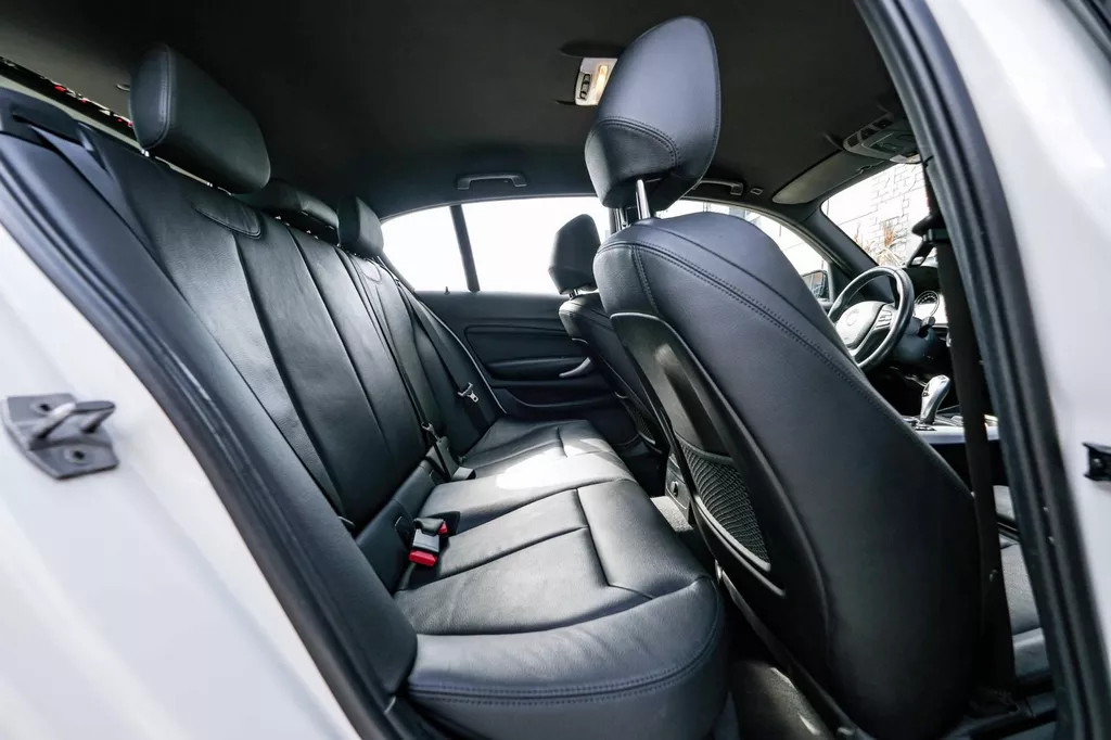 
BMW 1-serie 118i M-Pakket|Led|Cruise Control|Navi|Nederlandse Auto| vol									