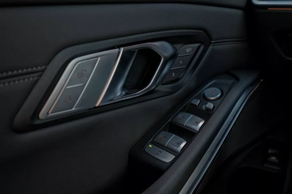 
BMW 3-serie Touring M3 xDrive Competition |AC Schnitzer|610PK|Garantie 2027|M-Race Track Pack|6 jaar onderhoudsvrij| vol									