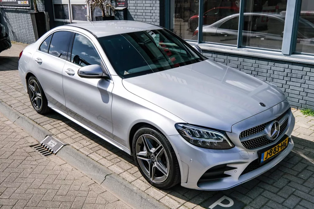 
Mercedes-Benz C-klasse 300 AMG Line |ACC|Navi|Led|Elektrischie stoelen| vol									