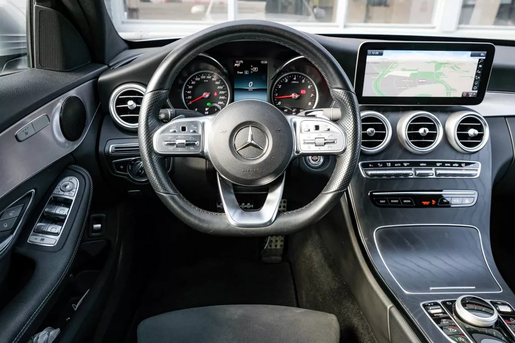 
Mercedes-Benz C-klasse 300 AMG Line |ACC|Navi|Led|Elektrischie stoelen| vol									