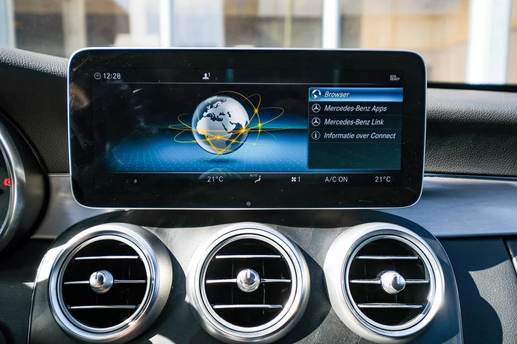 
Mercedes-Benz C-klasse 300 AMG Line |ACC|Navi|Led|Elektrischie stoelen| vol									