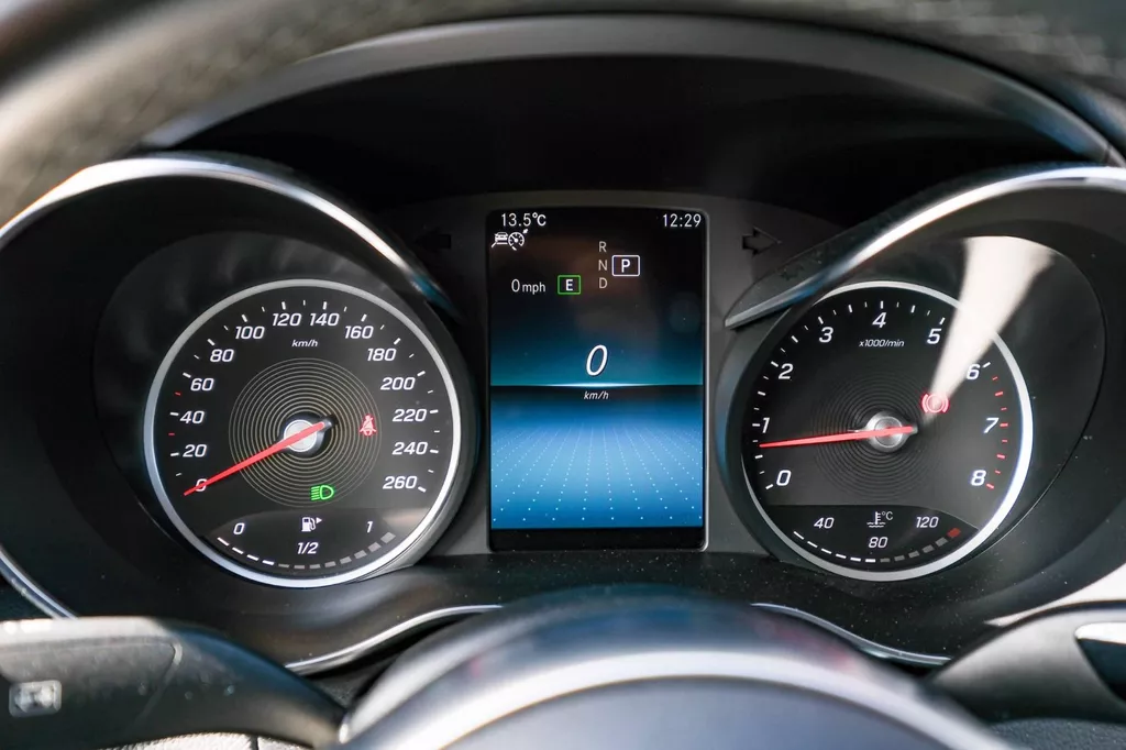 
Mercedes-Benz C-klasse 300 AMG Line |ACC|Navi|Led|Elektrischie stoelen| vol									