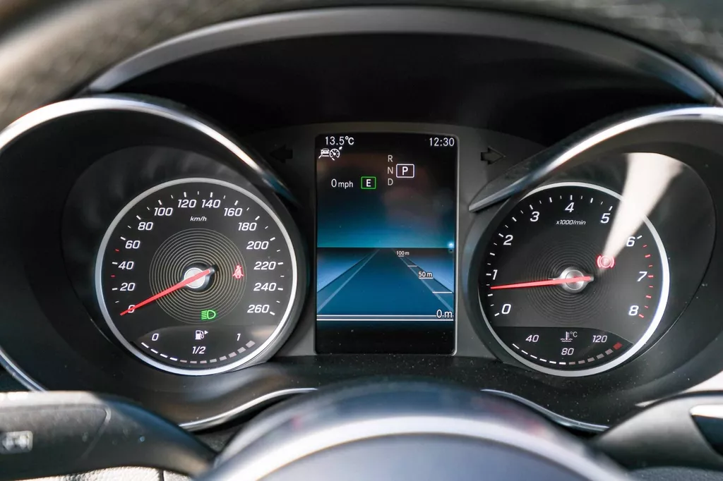 
Mercedes-Benz C-klasse 300 AMG Line |ACC|Navi|Led|Elektrischie stoelen| vol									