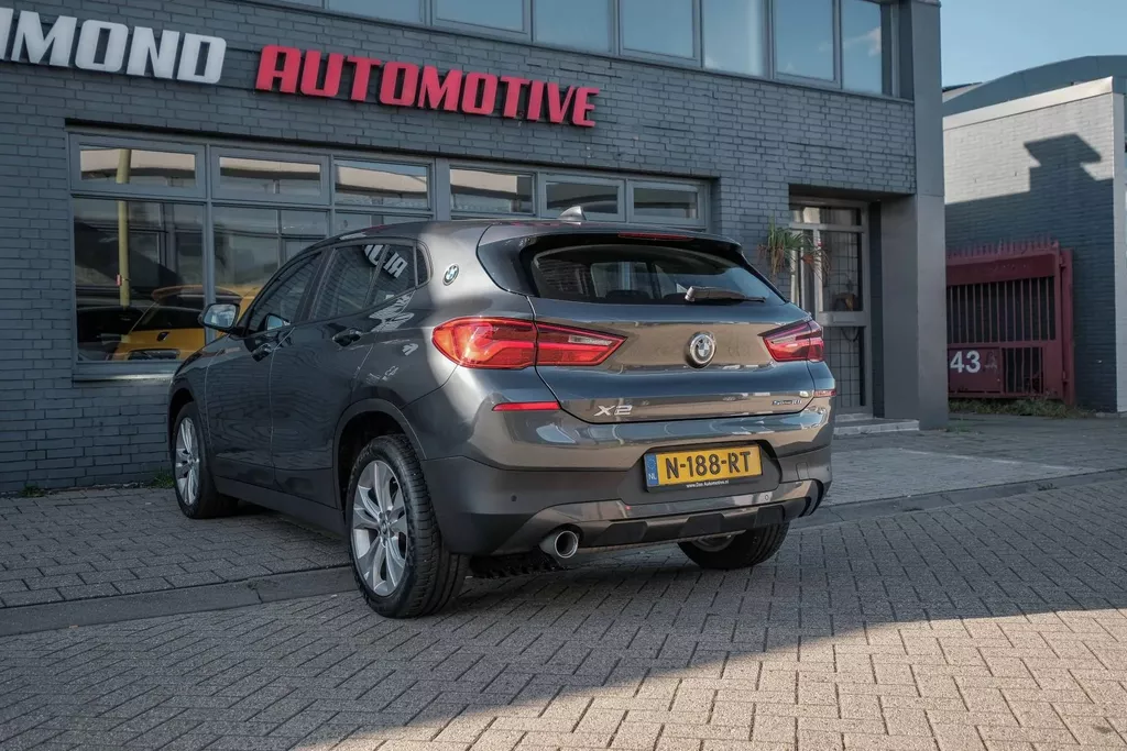 
BMW X2 1.8i sDrive Lefhebber Edition |Pano|Navi|Led| vol									