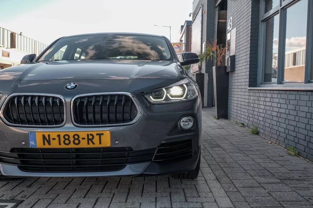 
BMW X2 1.8i sDrive Lefhebber Edition |Pano|Navi|Led| vol									