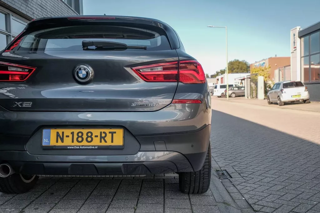 
BMW X2 1.8i sDrive Lefhebber Edition |Pano|Navi|Led| vol									