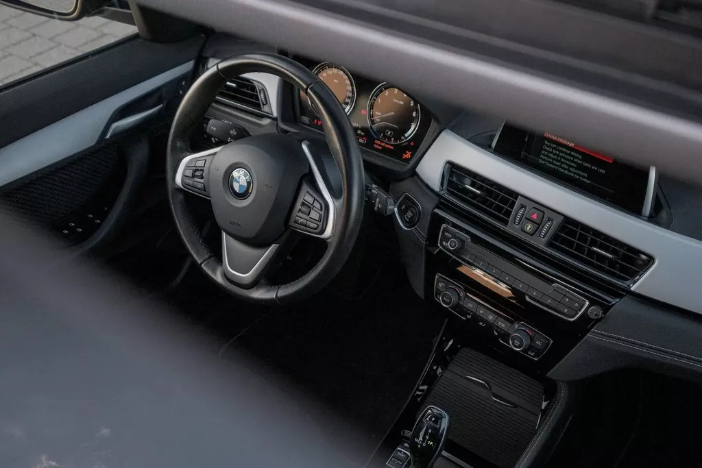 
BMW X2 1.8i sDrive Lefhebber Edition |Pano|Navi|Led| vol									