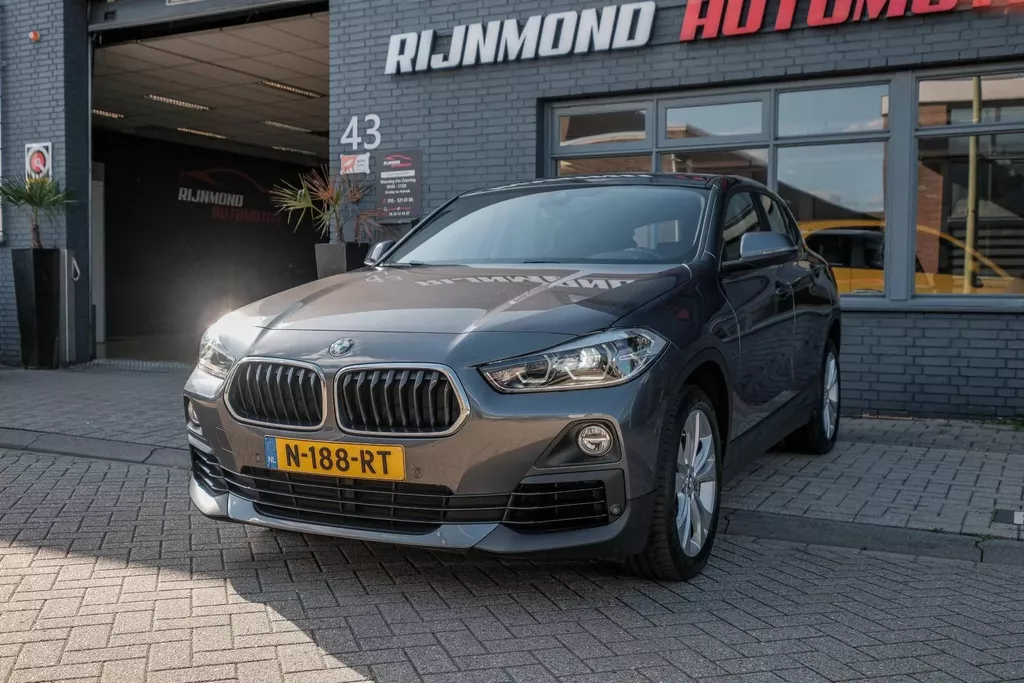 
BMW X2 1.8i sDrive Lefhebber Edition |Pano|Navi|Led| vol									