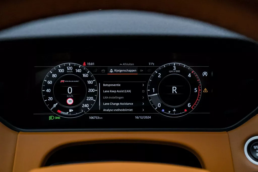 
Land Rover RANGE ROVER VELAR D240 R-Dynamic HSE |First Edition|Matrix|360 Camera|Massage|HUD| vol									