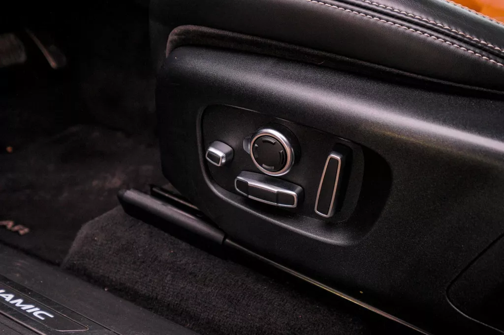 
Land Rover RANGE ROVER VELAR D240 R-Dynamic HSE |First Edition|Matrix|360 Camera|Massage|HUD| vol									