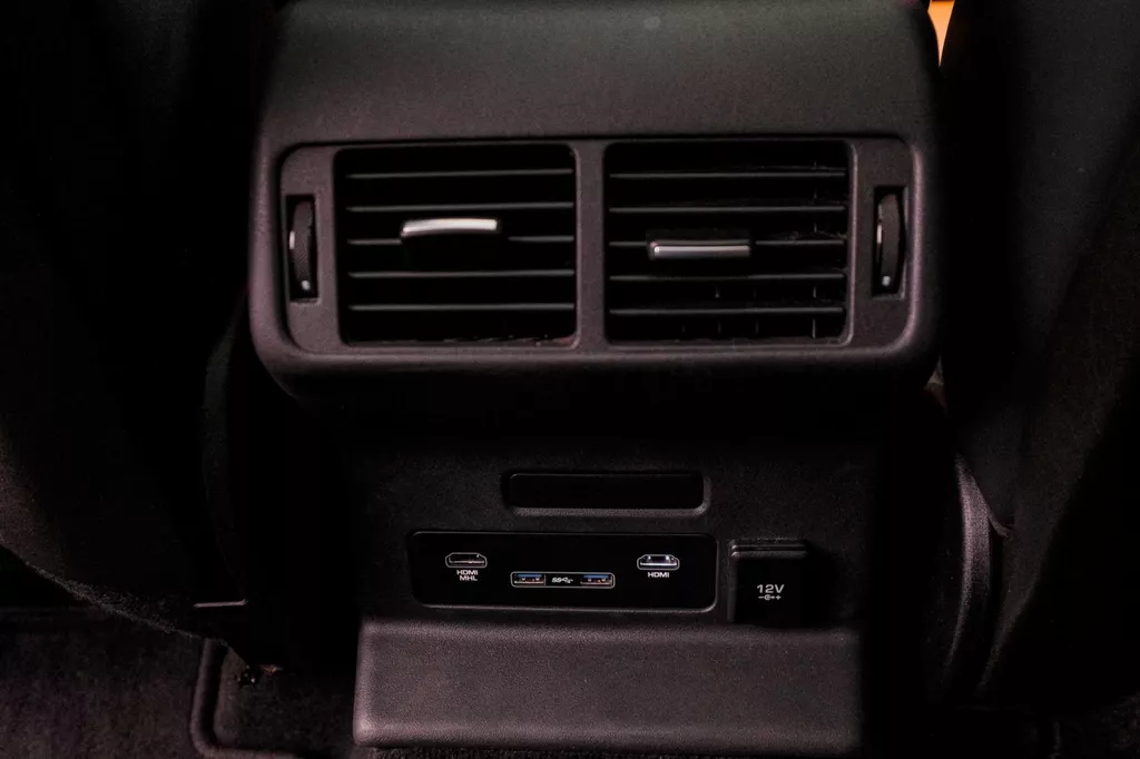 
Land Rover RANGE ROVER VELAR D240 R-Dynamic HSE |First Edition|Matrix|360 Camera|Massage|HUD| vol									