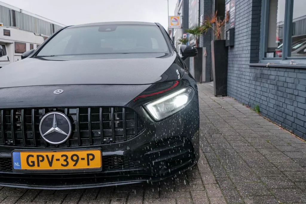 
Mercedes-Benz A-klasse 250 Premium Plus vol									