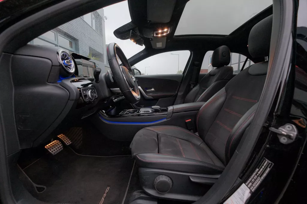 
Mercedes-Benz A-klasse 250 Premium Plus vol									