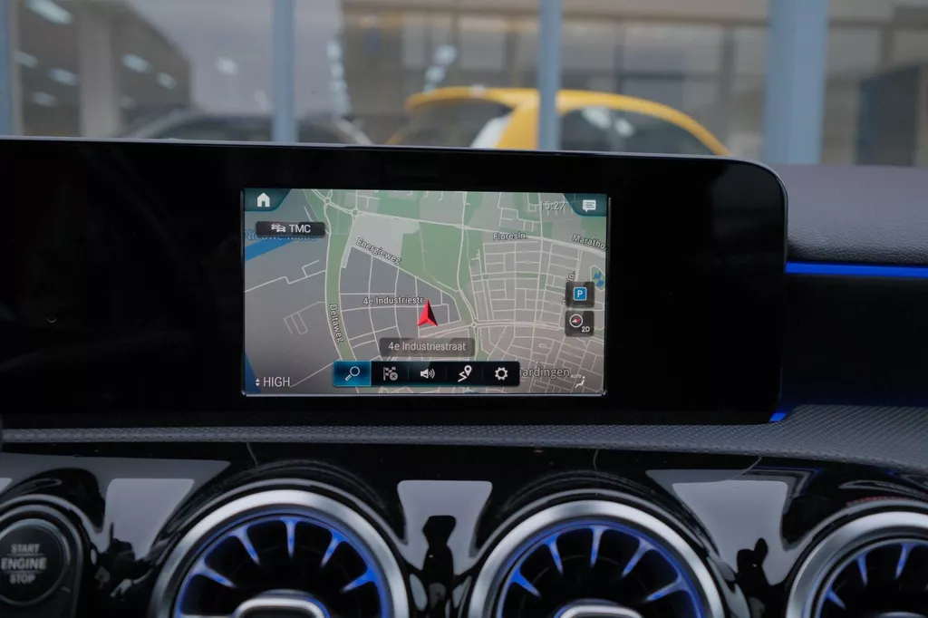 
Mercedes-Benz A-klasse 250 Premium Plus vol									