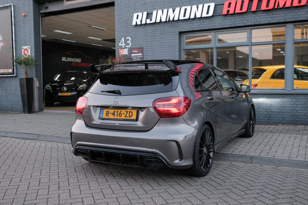 
Mercedes-Benz A-klasse AMG 45 4MATIC | Pano|Facelift|381PK | Navi |Grote Scherm| vol									