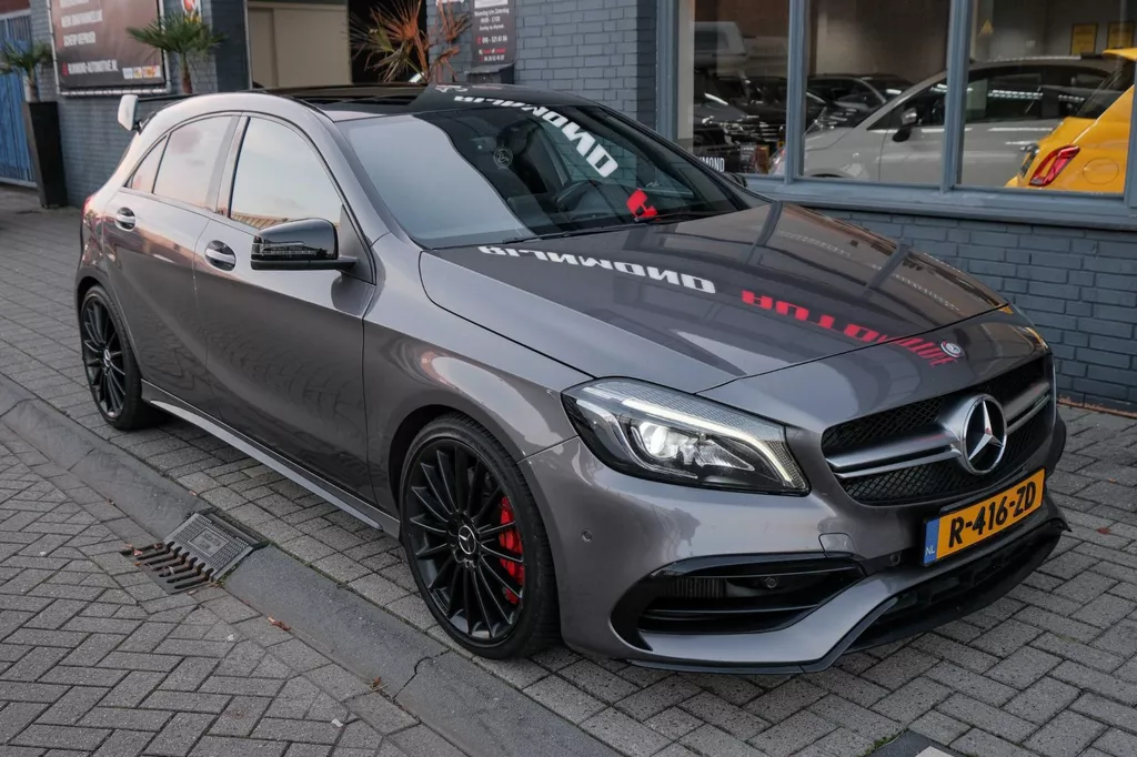 
Mercedes-Benz A-klasse AMG 45 4MATIC | Pano|Facelift|381PK | Navi |Grote Scherm| vol									