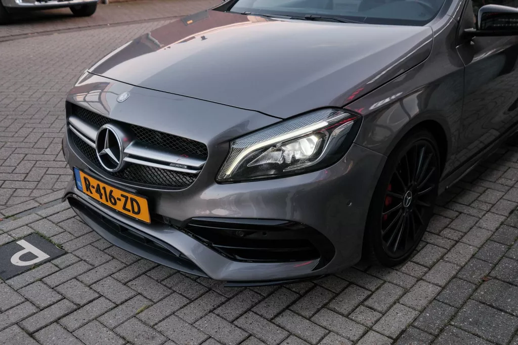 
Mercedes-Benz A-klasse AMG 45 4MATIC | Pano|Facelift|381PK | Navi |Grote Scherm| vol									