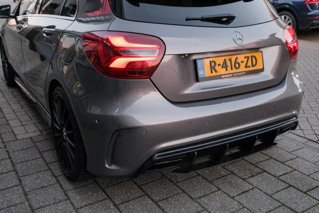
Mercedes-Benz A-klasse AMG 45 4MATIC | Pano|Facelift|381PK | Navi |Grote Scherm| vol									