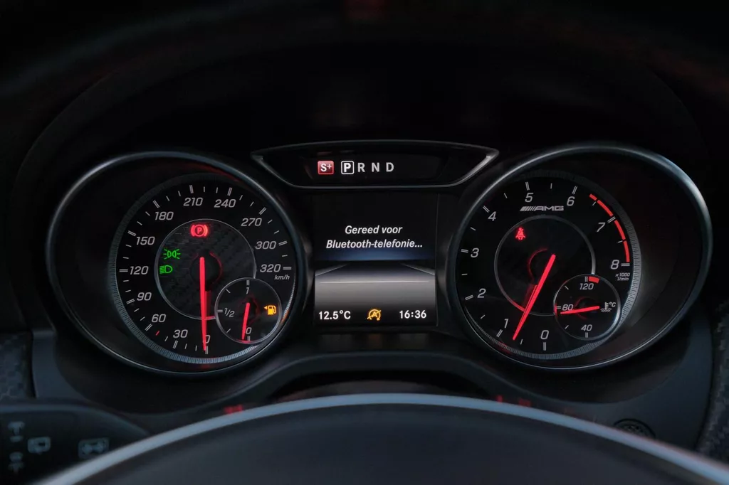 
Mercedes-Benz A-klasse AMG 45 4MATIC | Pano|Facelift|381PK | Navi |Grote Scherm| vol									