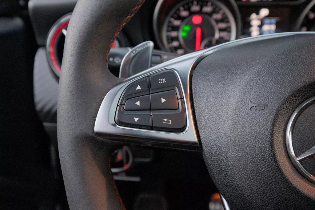 
Mercedes-Benz A-klasse AMG 45 4MATIC | Pano|Facelift|381PK | Navi |Grote Scherm| vol									