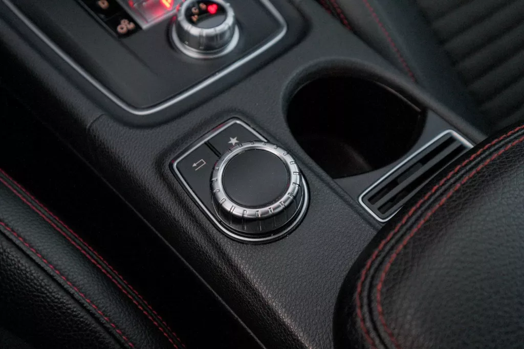 
Mercedes-Benz A-klasse AMG 45 4MATIC | Pano|Facelift|381PK | Navi |Grote Scherm| vol									