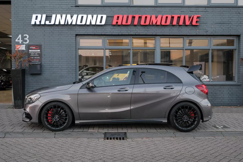 
Mercedes-Benz A-klasse AMG 45 4MATIC | Pano|Facelift|381PK | Navi |Grote Scherm| vol									