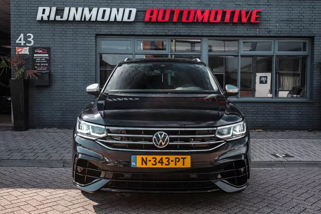 
Volkswagen Tiguan R 2.0 TSI 320pk 4Motion DSG|Pano|ACC |Lane Assist| vol									