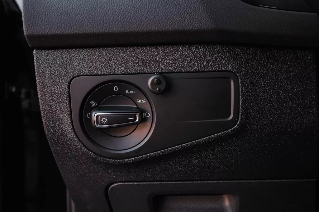 
Volkswagen Tiguan R 2.0 TSI 320pk 4Motion DSG|Pano|ACC |Lane Assist| vol									