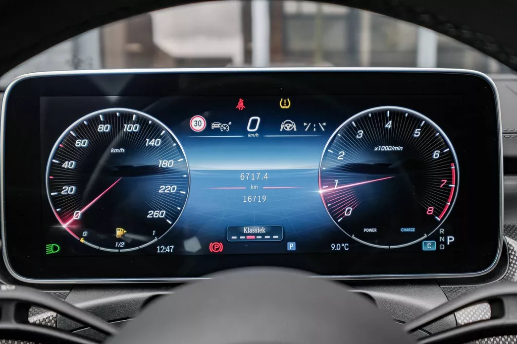 
								Mercedes-Benz C-klasse Estate 300 AMG Line |ACC|Carplay|Sfeer Verlichting|Keyless| vol									