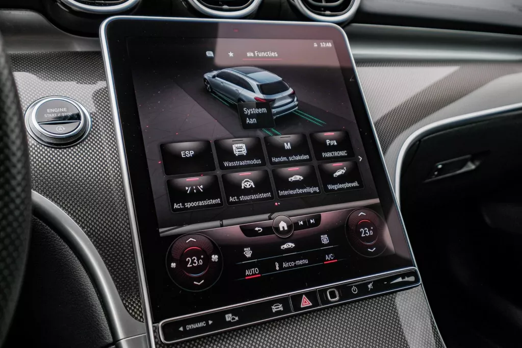
								Mercedes-Benz C-klasse Estate 300 AMG Line |ACC|Carplay|Sfeer Verlichting|Keyless| vol									