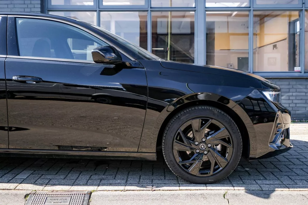 
Opel Astra 1.2 130 ELEGANCE |Led|Carplay|Lane-assist|360-Camera| vol									