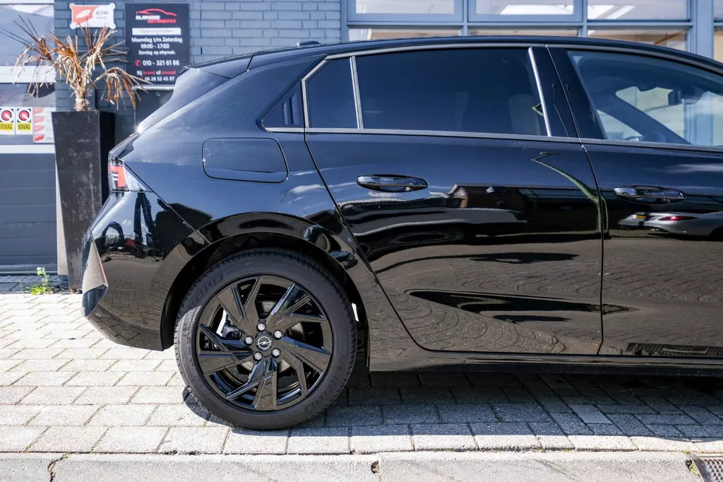 
Opel Astra 1.2 130 ELEGANCE |Led|Carplay|Lane-assist|360-Camera| vol									