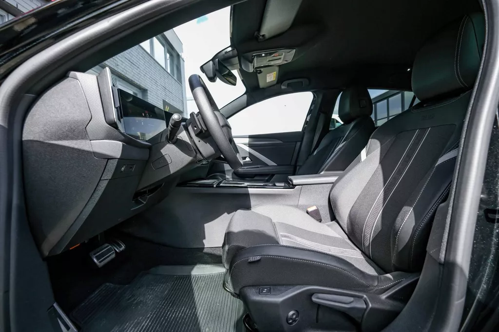 
Opel Astra 1.2 130 ELEGANCE |Led|Carplay|Lane-assist|360-Camera| vol									