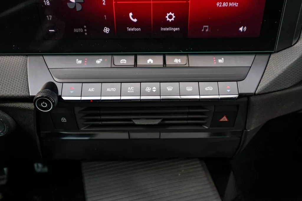 
Opel Astra 1.2 130 ELEGANCE |Led|Carplay|Lane-assist|360-Camera| vol									