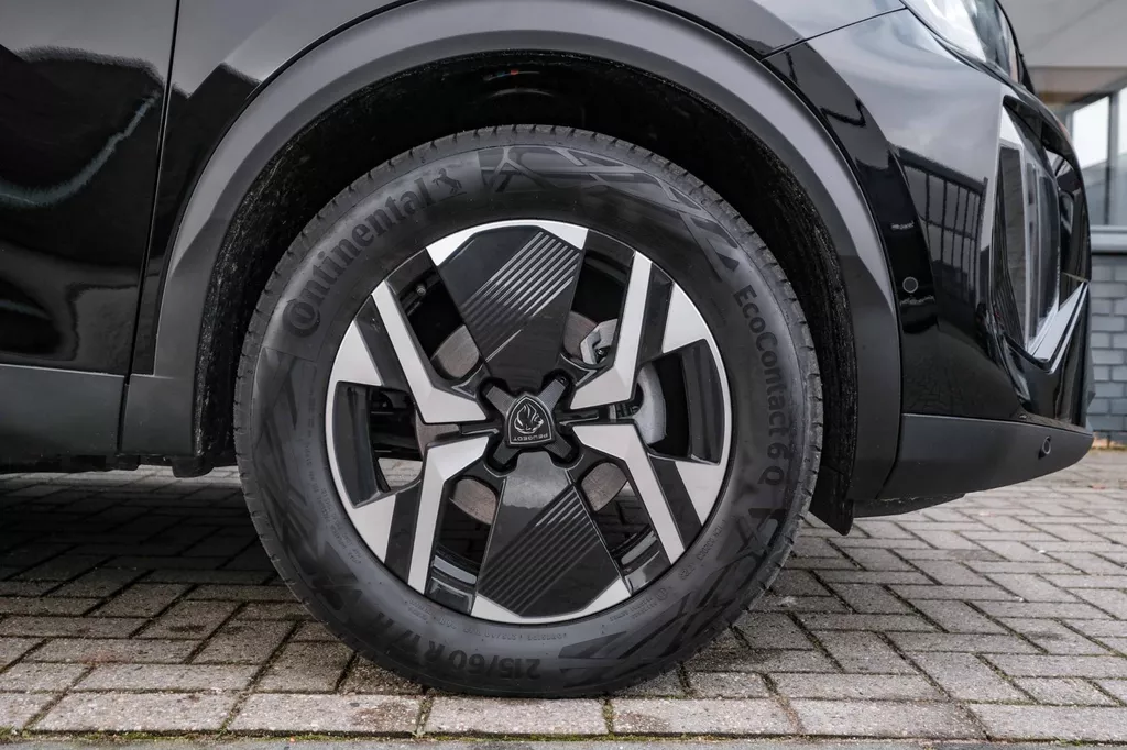 
								Peugeot 2008 1.2 PureTech 130 Allure 360-Camera|Carplay|Lane-Assist|LM-Velgen| vol									