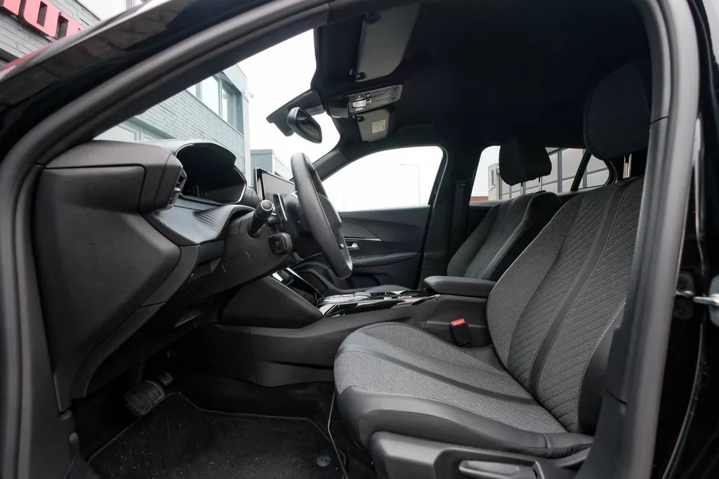 
								Peugeot 2008 1.2 PureTech 130 Allure 360-Camera|Carplay|Lane-Assist|LM-Velgen| vol									