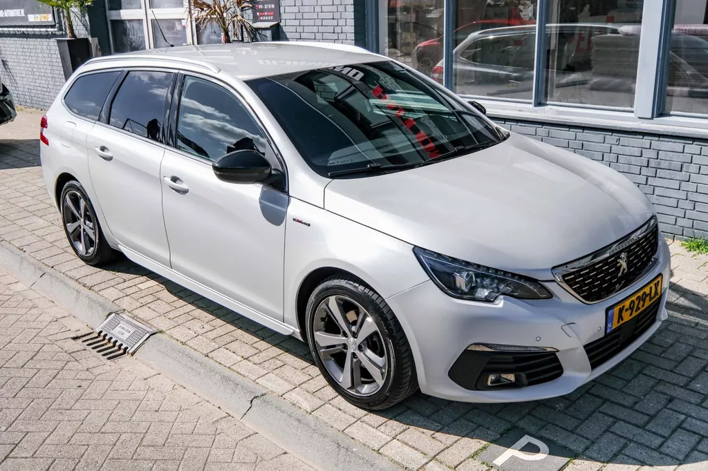
								Peugeot 308 SW 1.5 BlueHDi Blue Lease GT-Line|lane-Assist|Massage|Led|Camera|Navi vol									